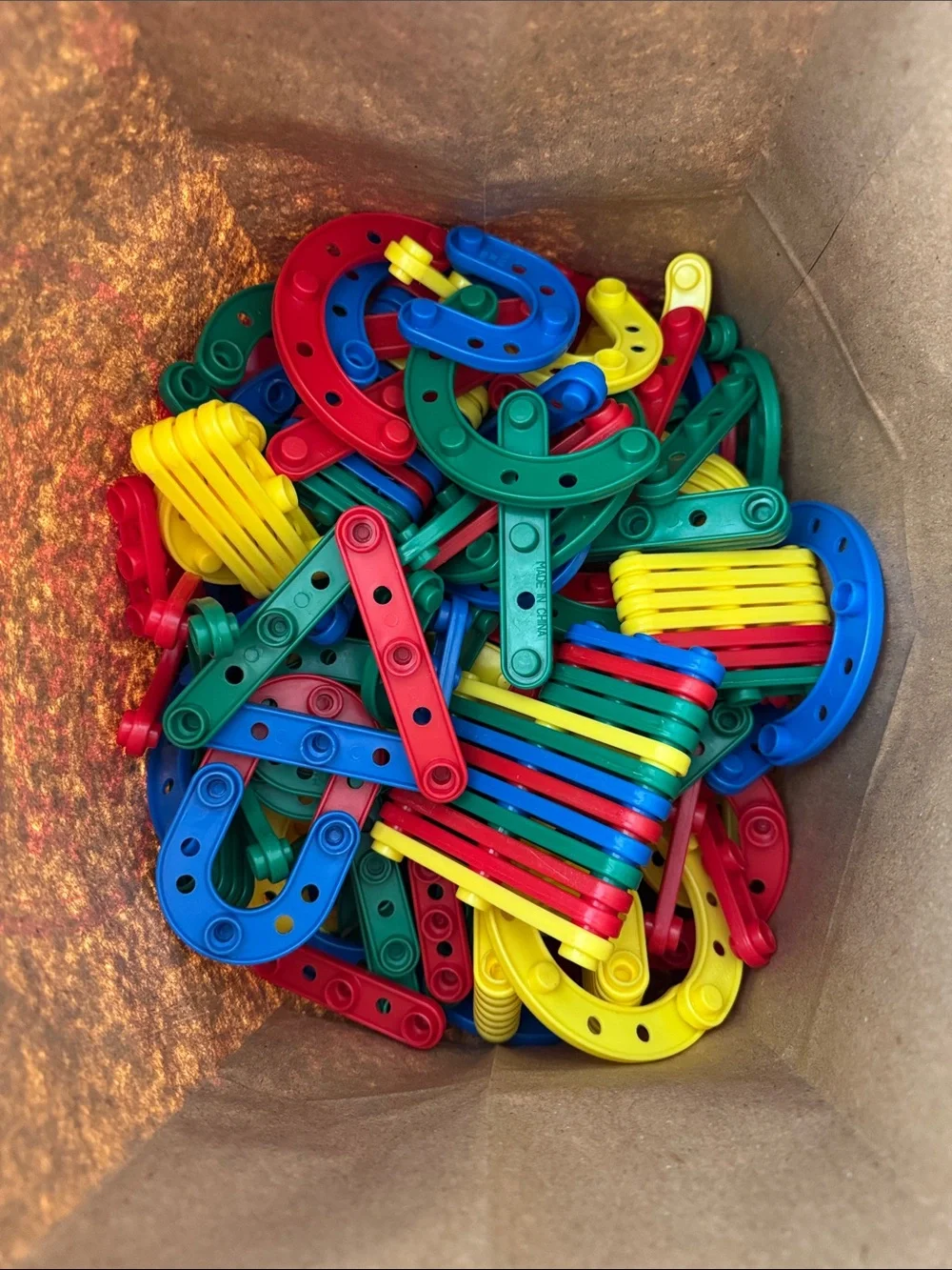 🧩 Design Builders Construction Set – Large Mixed Building Pieces Lot